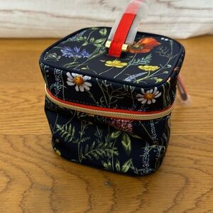 Estée Lauder Small zipper Make Up Bag / Cosmetic Bag- Blue with Floral NWOT